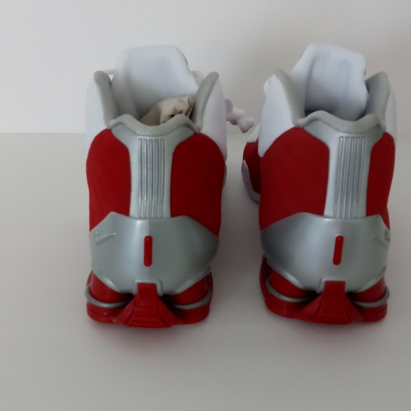 Shoes - Picture 4 of 5